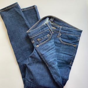 GAP sculpt jeans size 28S/petite